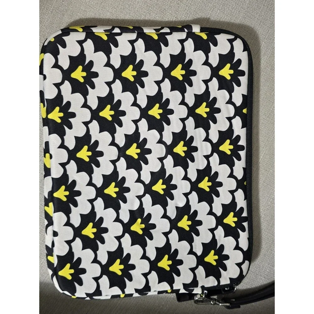 Vera Bradley iPad Tablet Sleeve Case Wristlet Zip Padded Black White Yellow